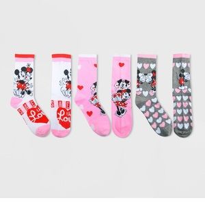 🌻 3 for $20 🌻 Minnie Mouse 3 Pack Socks